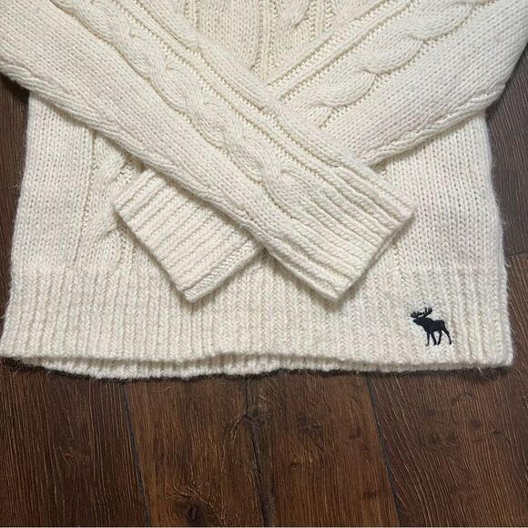 Abercrombie & Fitch Women's Size Large Chunky Ivory Cable Knit Sweater Y2K - Picture 3 of 6